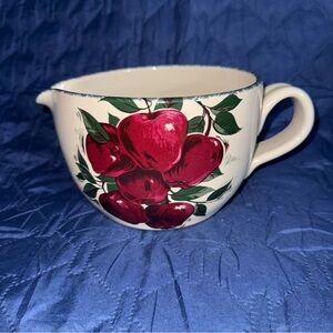 Excellent Vintage HOME & GARDEN PARTY Apple Design dated Feb 2000